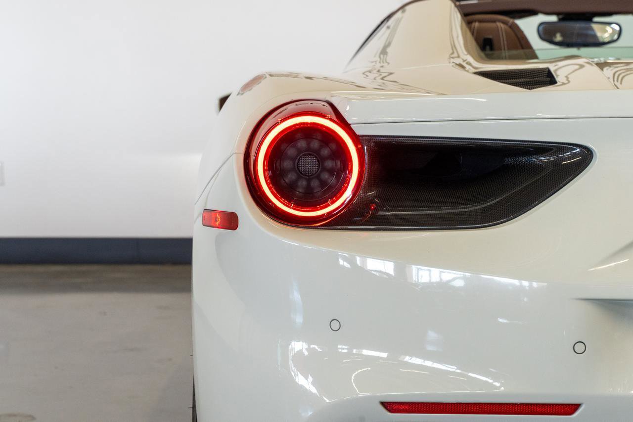 Used 2018 Ferrari 488 Spider RWD image 16