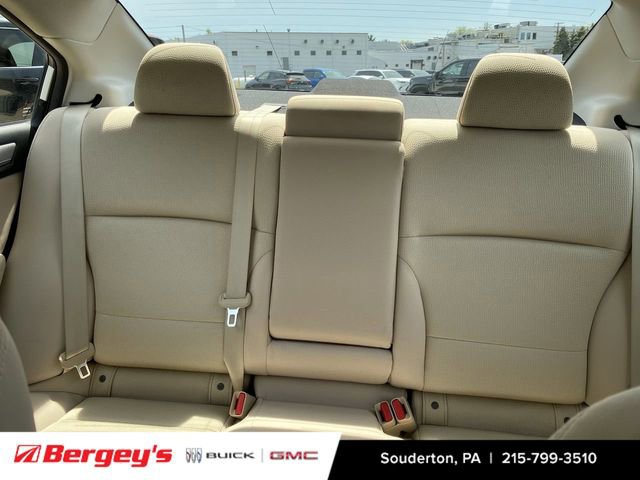 Used 2015 Subaru Legacy 2.5i Premium w/ Moonroof Package AWD/4WD image 24