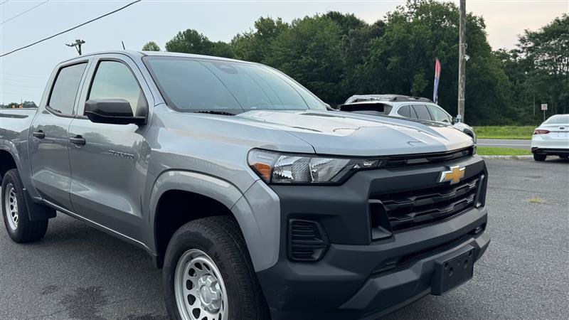 Used 2023 Chevrolet Colorado W/T RWD image 17