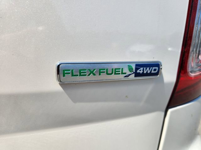 Used 2015 Ford Explorer Limited w/ Equipment Group 301A AWD/4WD image 15