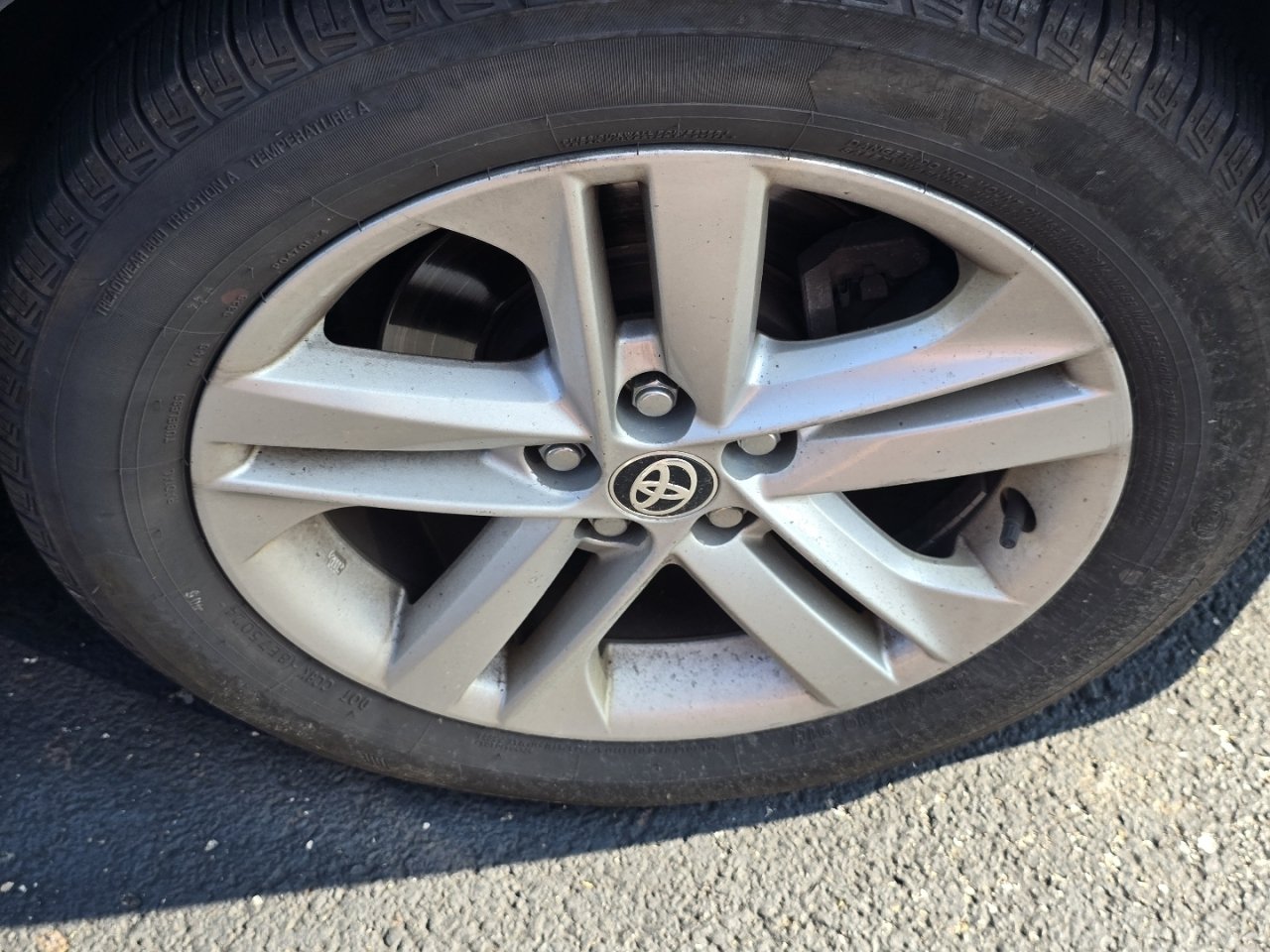 Used 2019 Toyota Corolla SE FWD image 19