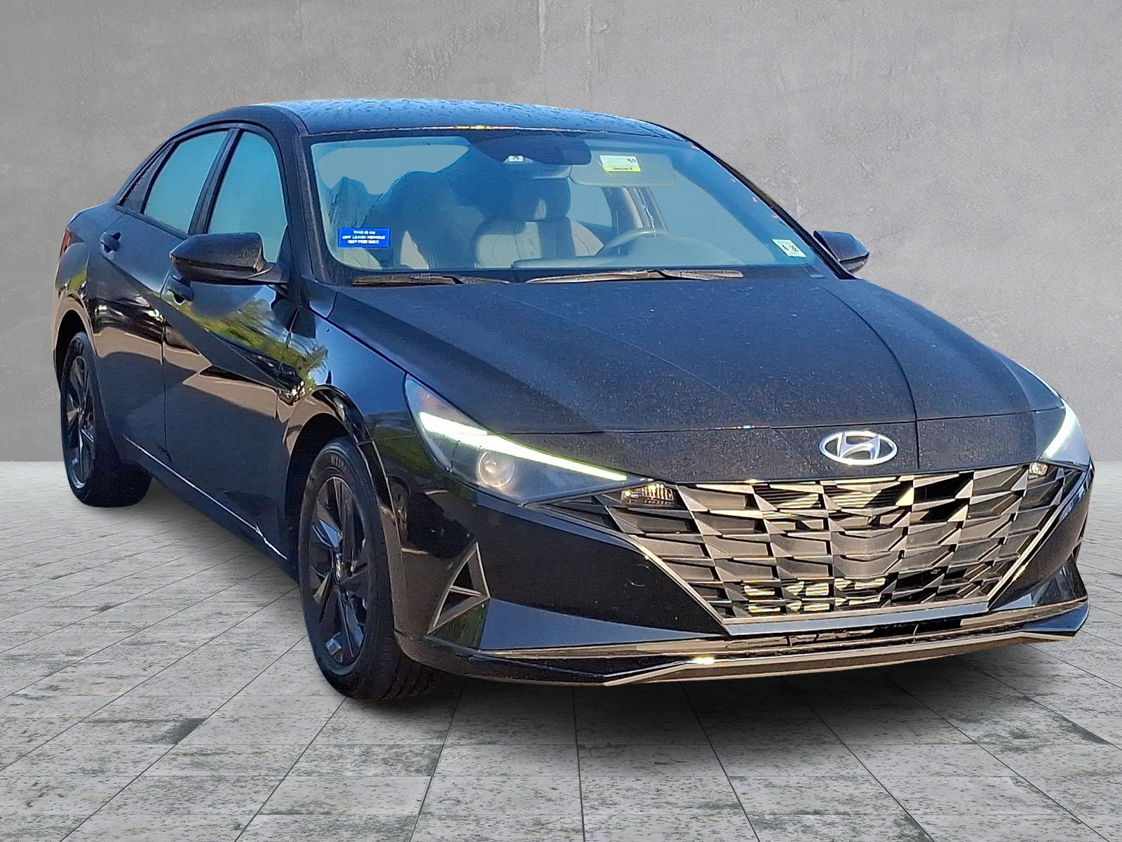 Used 2023 Hyundai Elantra SEL FWD image 3