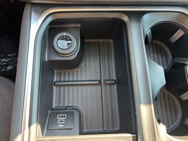 Used 2025 Ford Expedition Active AWD/4WD image 24
