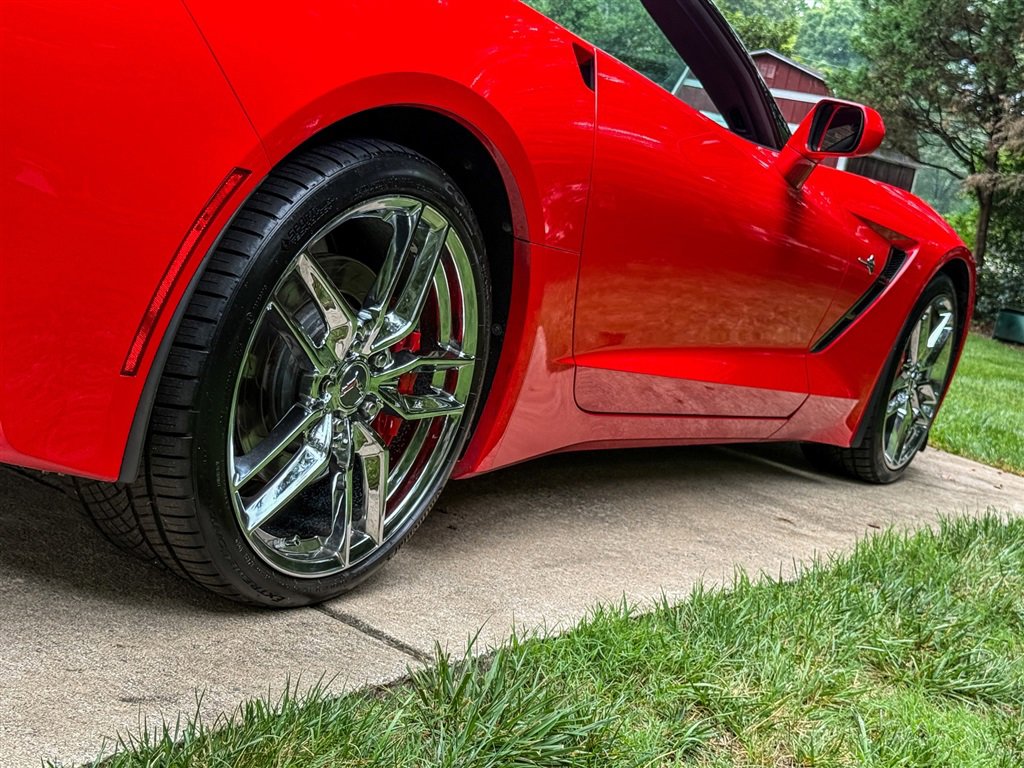 Used 2014 Chevrolet Corvette Stingray Convertible w/ 2LT Preferred Equipment Group RWD image 40