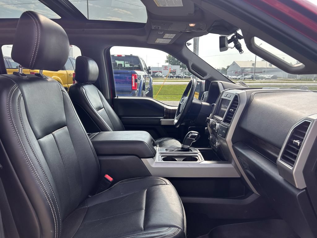 Used 2019 Ford F150 Lariat w/ Equipment Group 502A Luxury AWD/4WD image 18