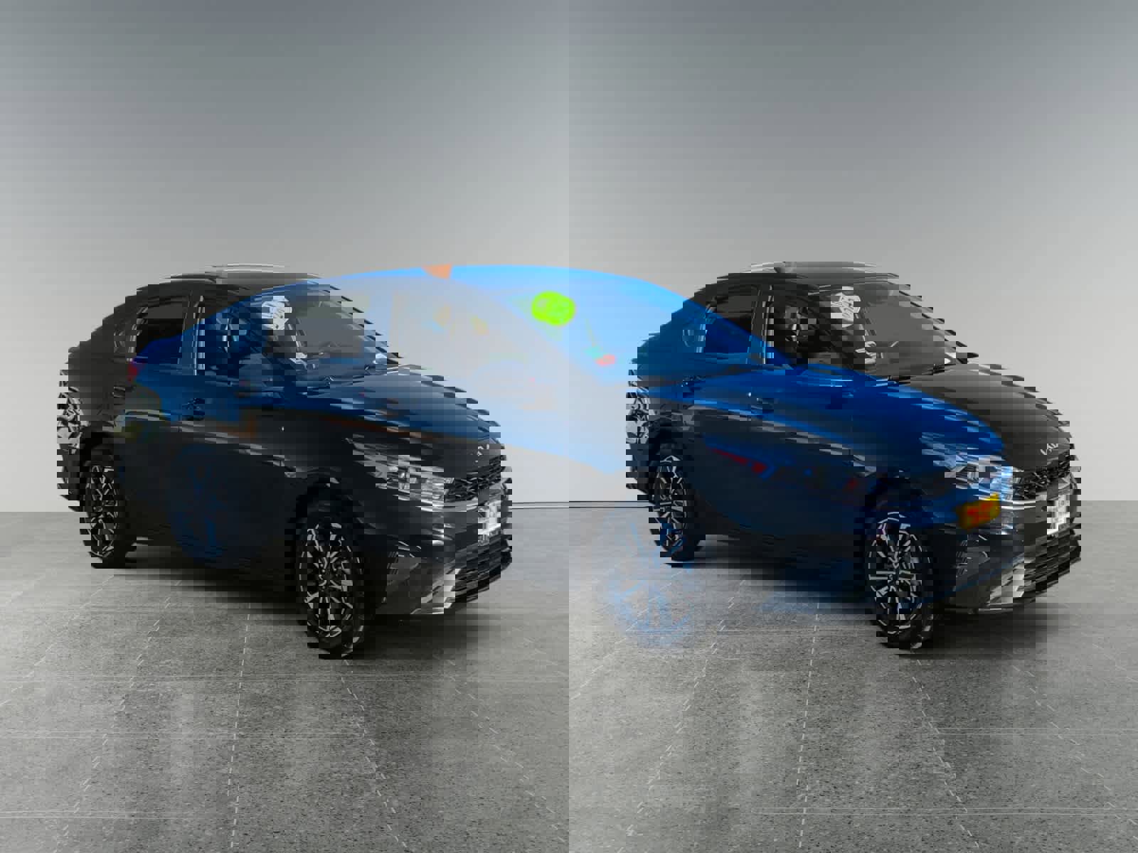 Used 2024 Kia Forte LXS image 7