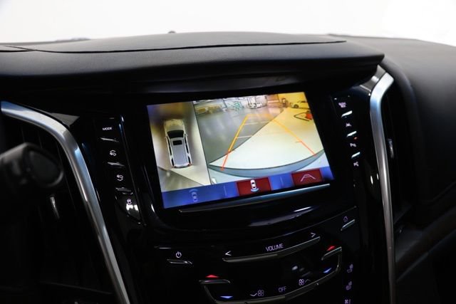 Used 2019 Cadillac Escalade ESV Luxury AWD/4WD image 24