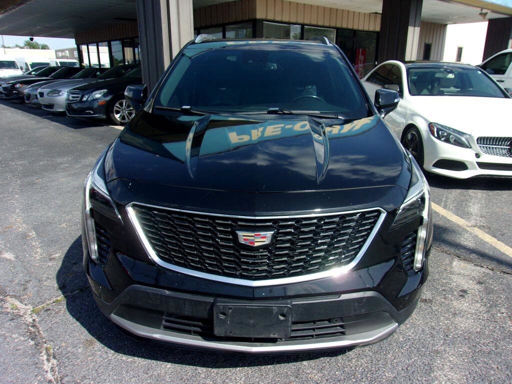 Used 2021 Cadillac XT4 Premium Luxury w/ Cold Weather Package image 3