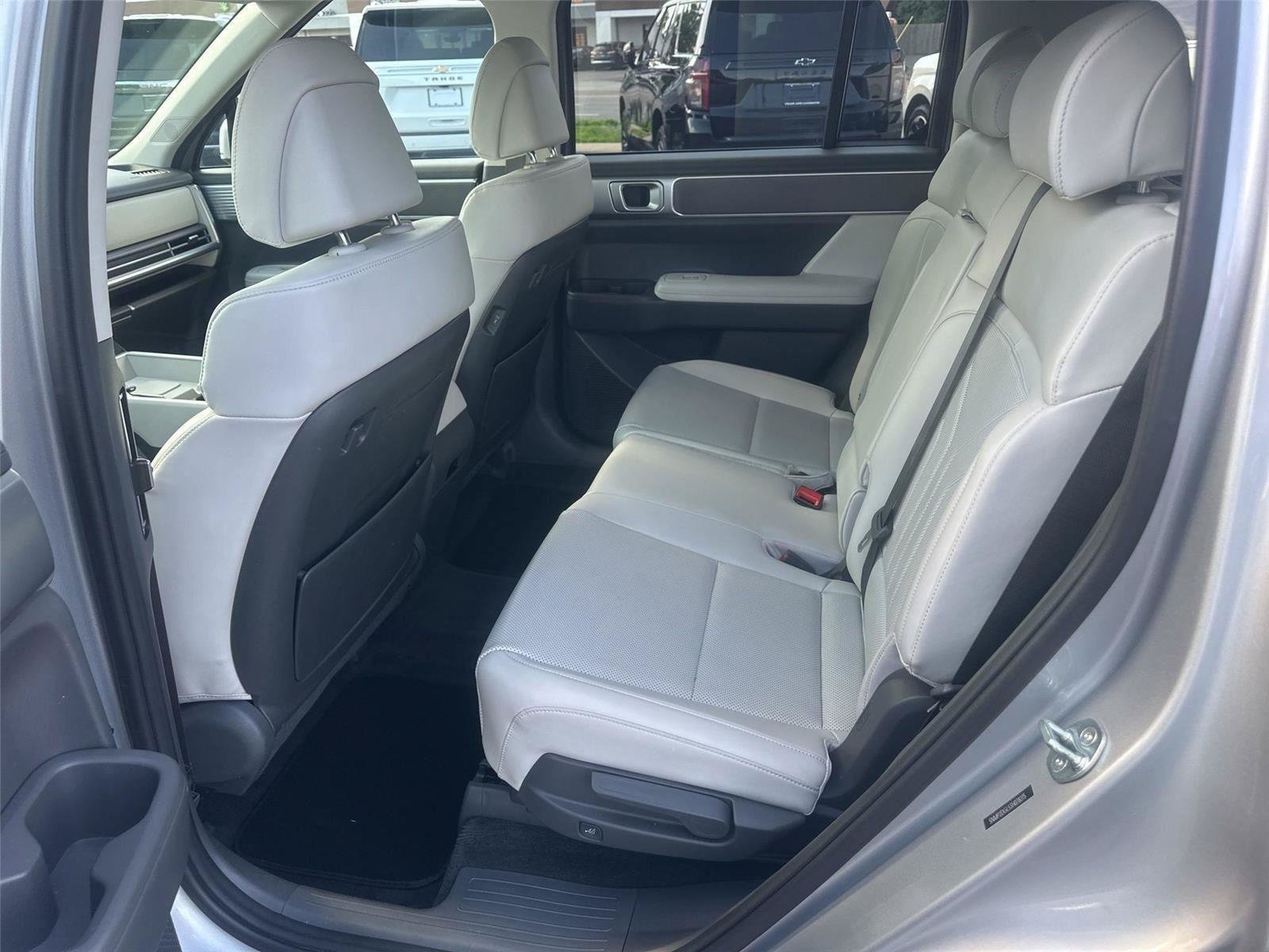 Used 2025 Hyundai Santa Fe SEL AWD/4WD image 22