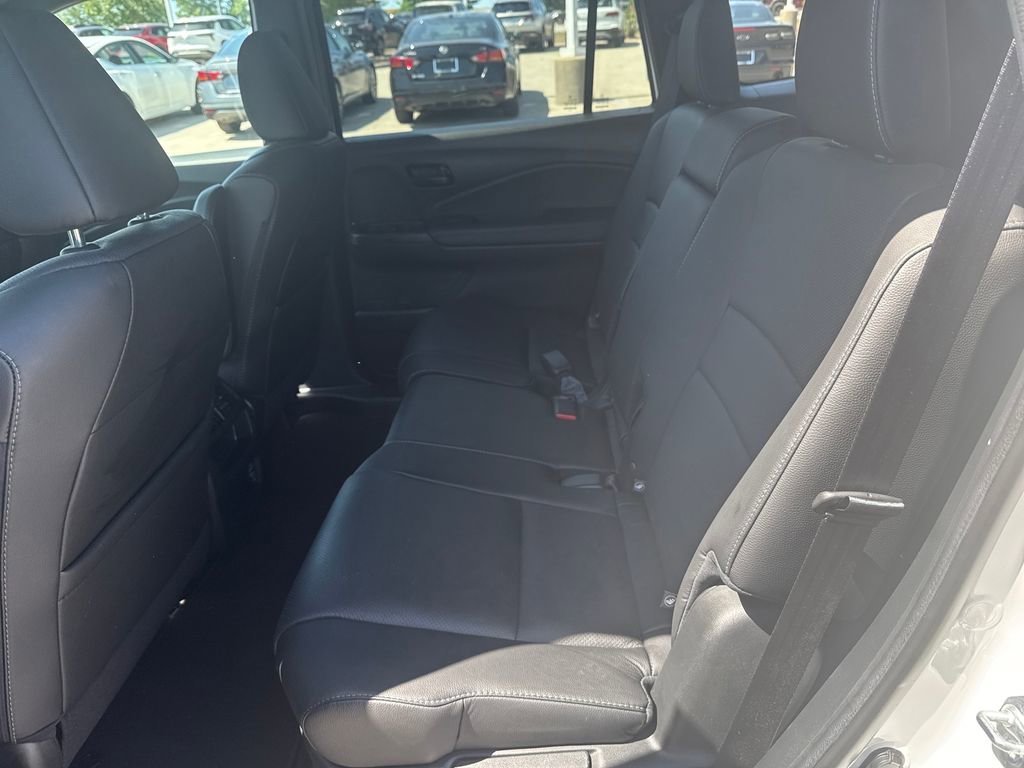 Used 2023 Honda Passport EX-L image 30