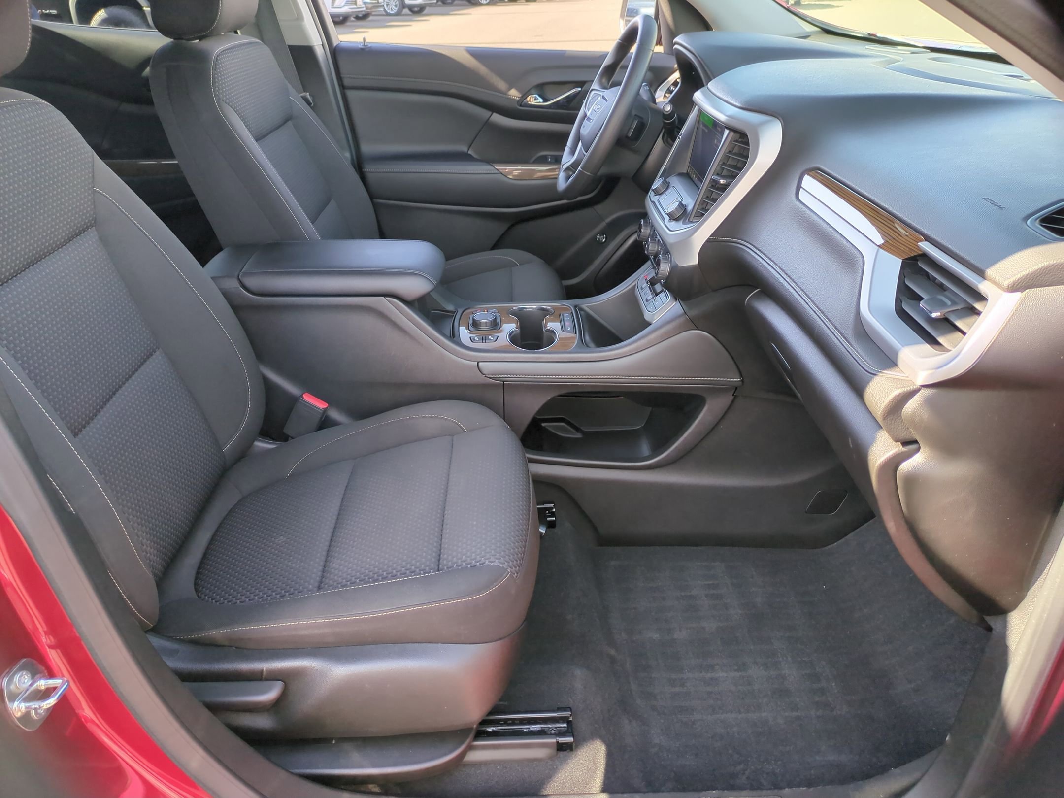 Certified 2023 GMC Acadia SLE w/ Driver Convenience Package image 27