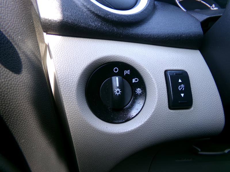 Used 2019 Ford Fiesta SE w/ Cold Weather Package image 16