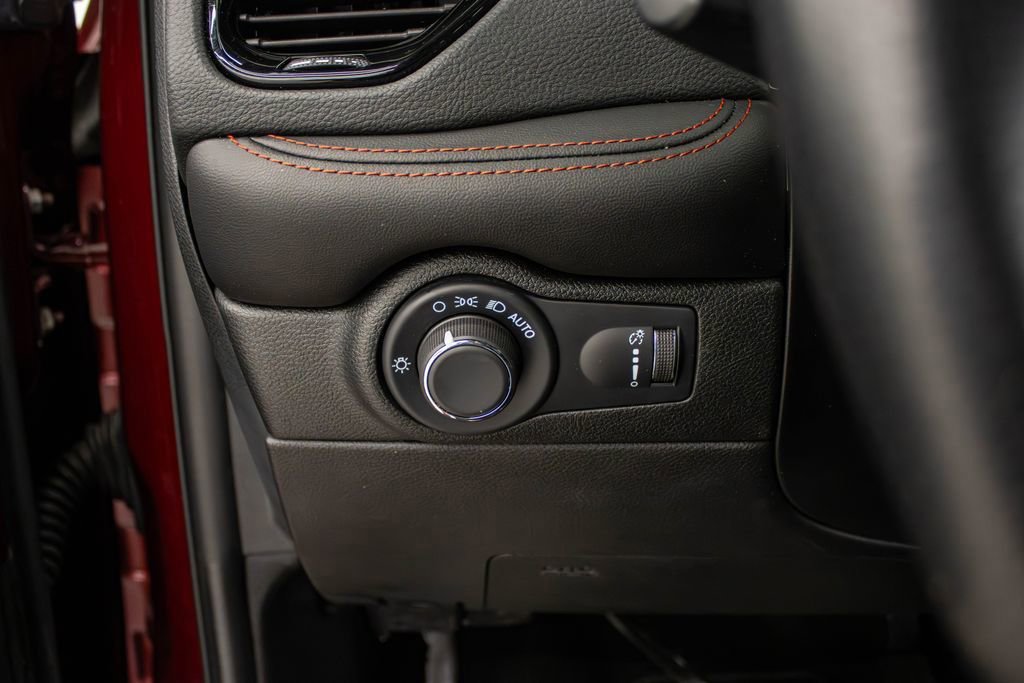 Used 2024 Dodge Durango R/T AWD/4WD image 10