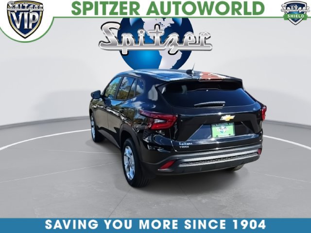 Used 2025 Chevrolet Trax LS w/ LS Convenience Package FWD image 12