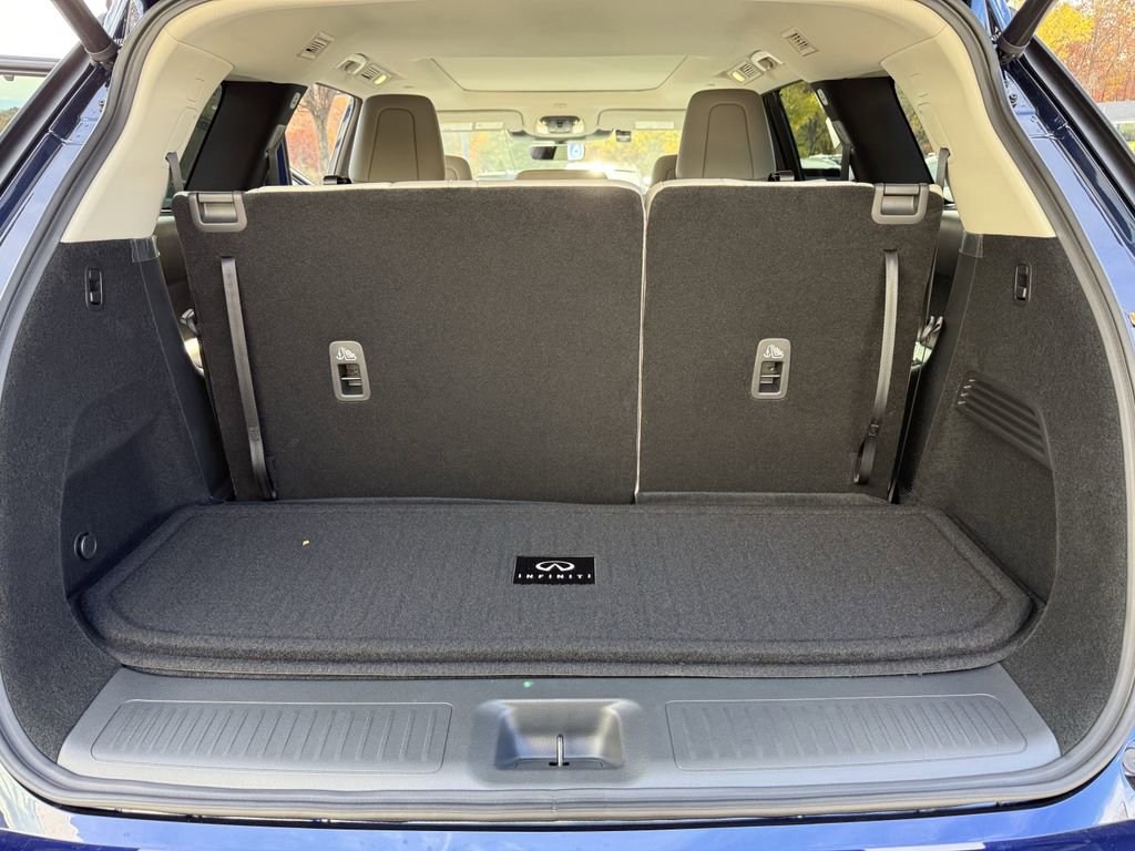 New 2026 INFINITI QX60 Luxe image 12