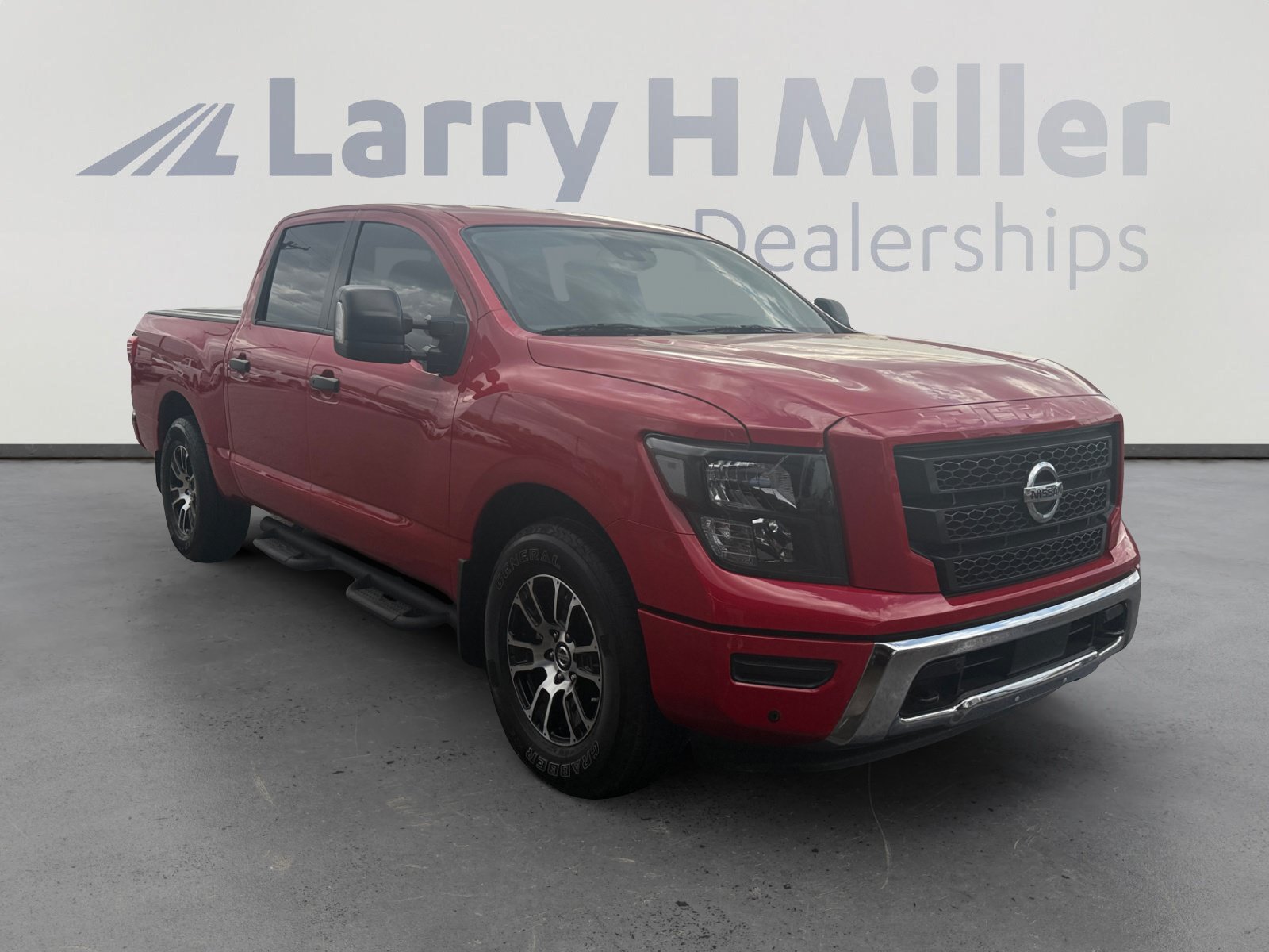 Used 2022 Nissan Titan SV w/ SV Convenience Package RWD image 7