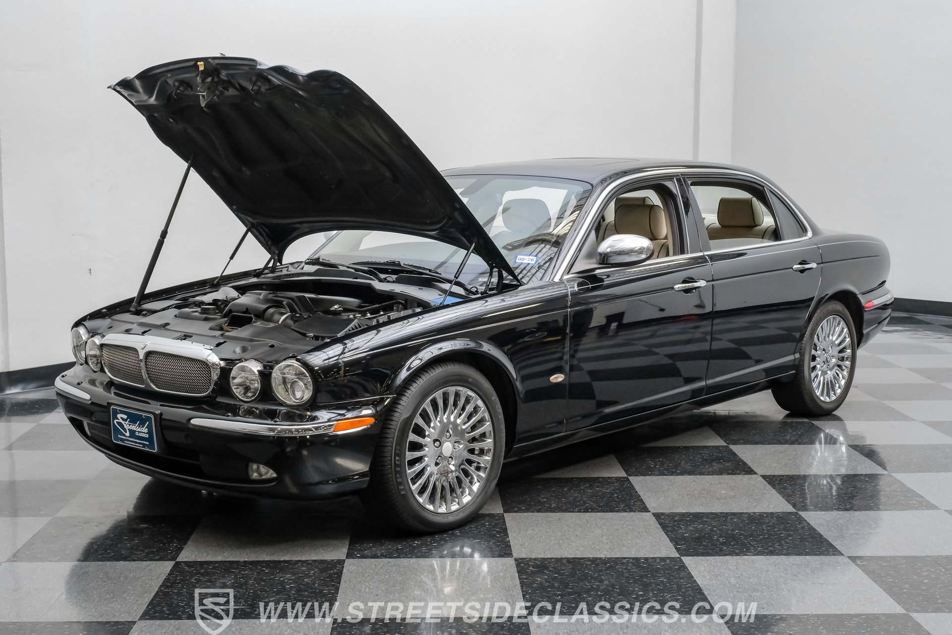 Used 2007 Jaguar XJ8 L RWD image 34
