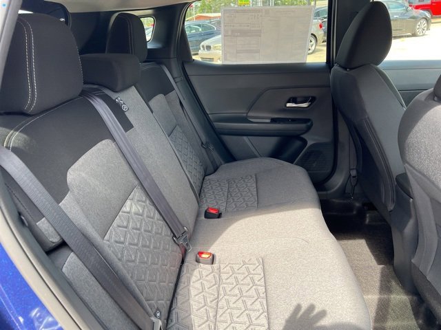 New 2025 Nissan Kicks SV w/ SV Premium Package image 28