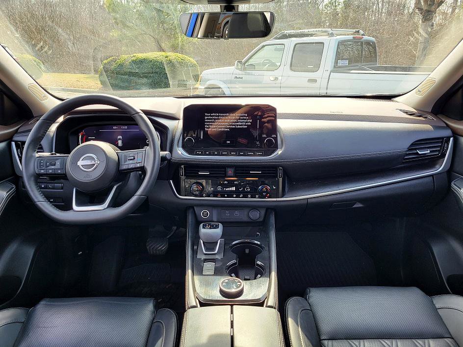 Certified 2023 Nissan Rogue Platinum w/ Platinum Premium Package image 16