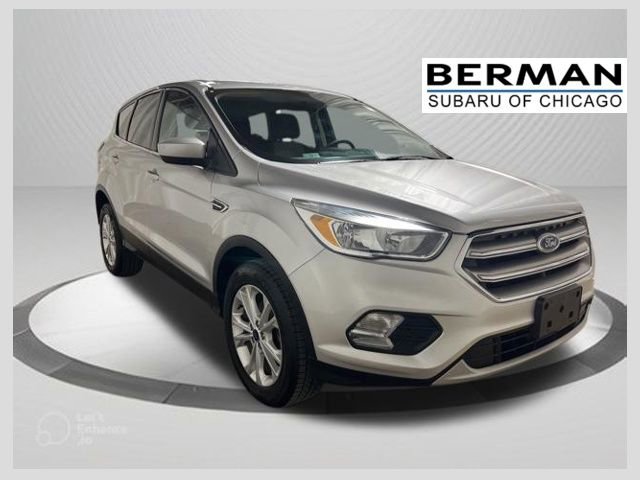 Used 2017 Ford Escape SE FWD image 1