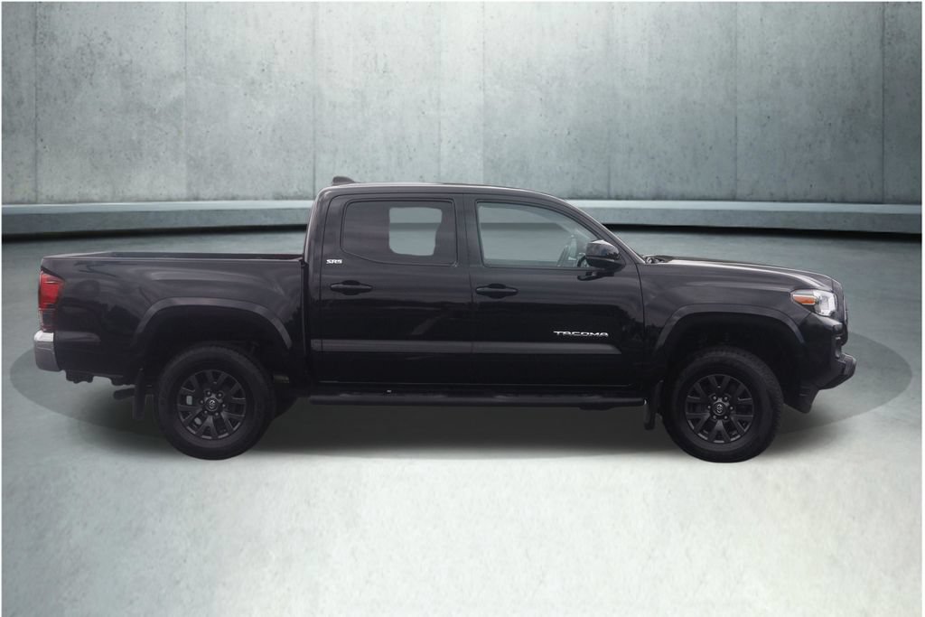 Certified 2021 Toyota Tacoma SR5 AWD/4WD image 13