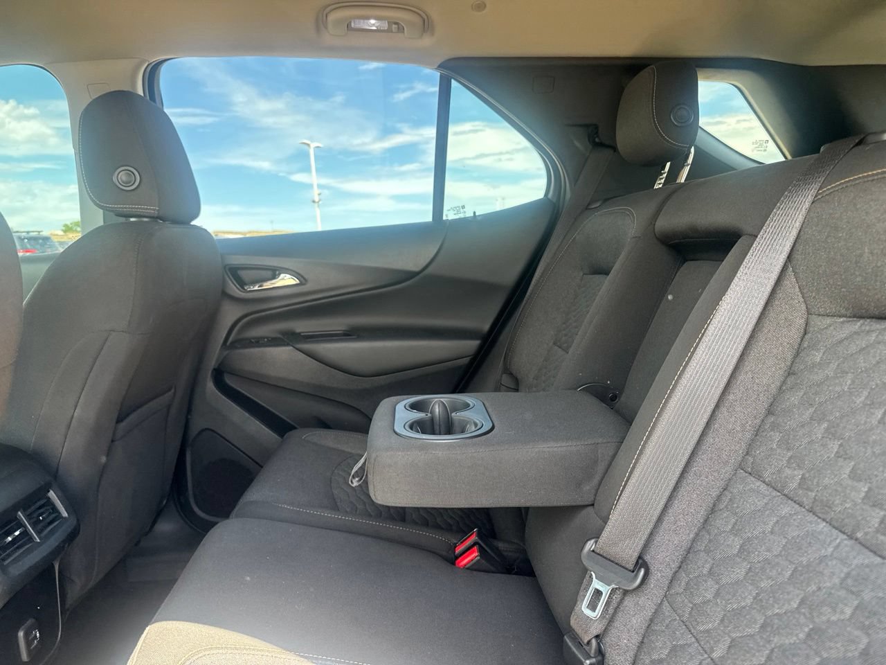 Used 2020 Chevrolet Equinox LT FWD image 35