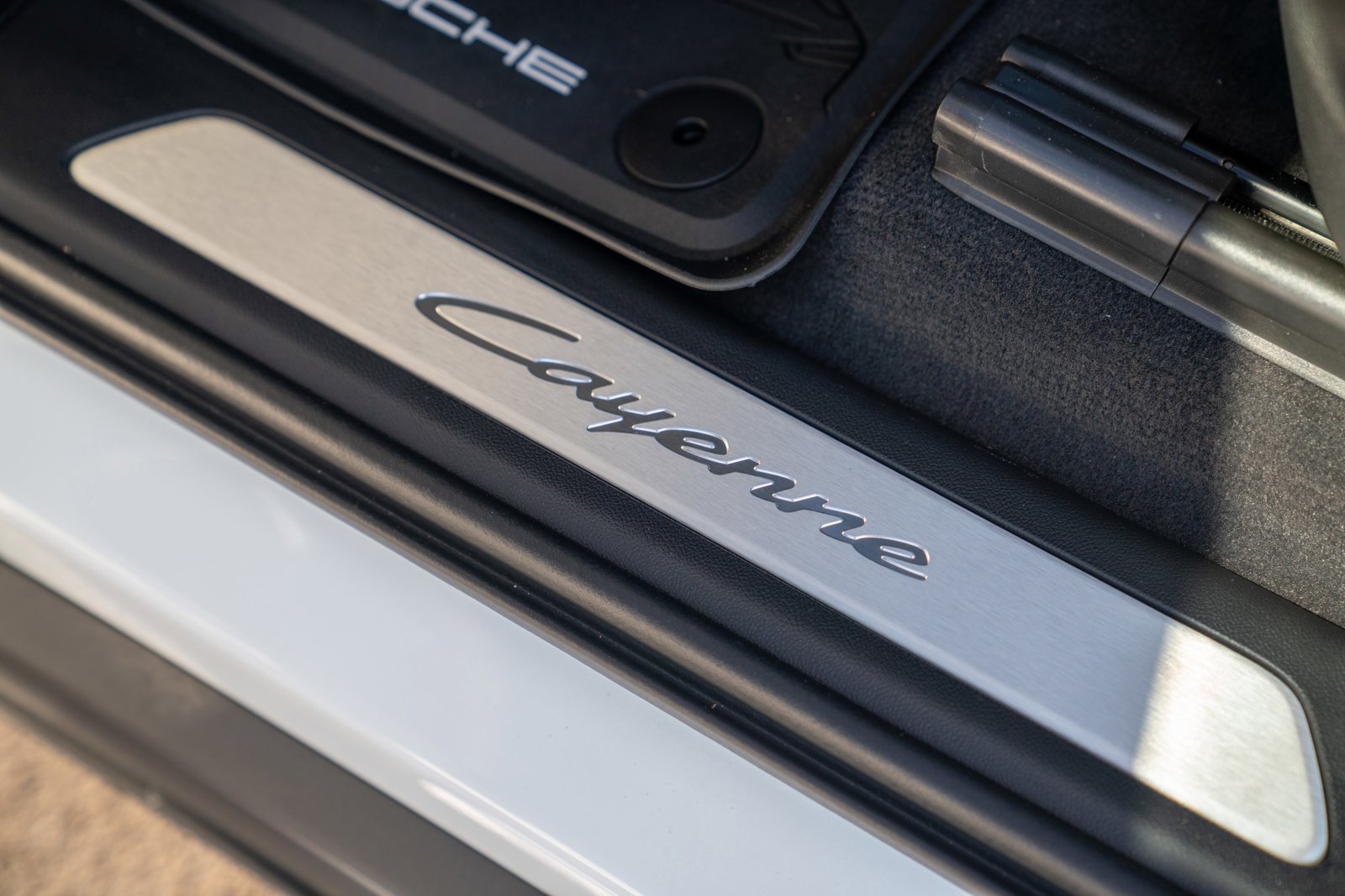 New 2026 Porsche Cayenne Coupe AWD/4WD image 12