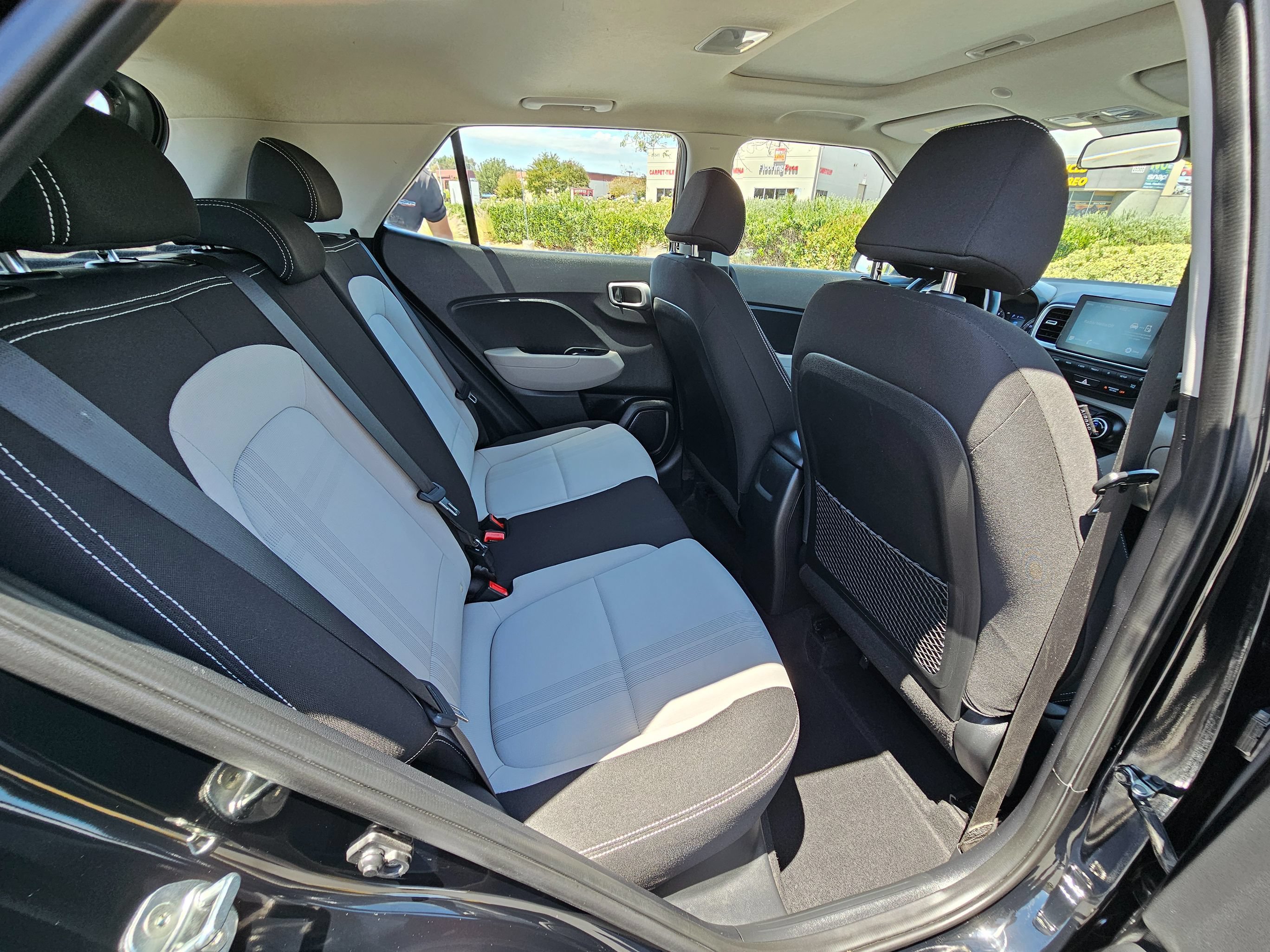 Used 2020 Hyundai Venue SEL w/ Convenience Package FWD image 27