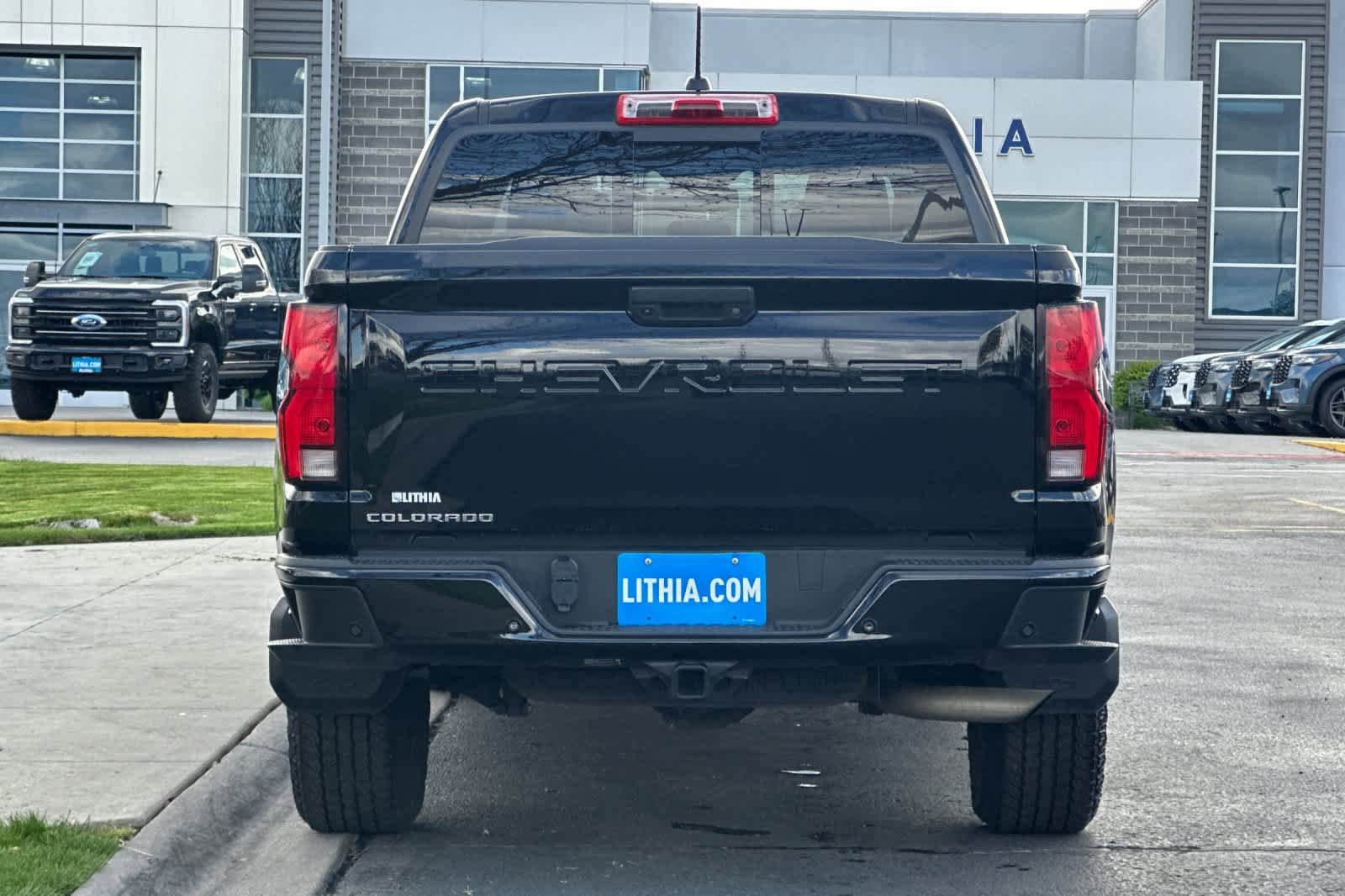 Used 2024 Chevrolet Colorado Z71 w/ Z71 Convenience Package 2 AWD/4WD image 7