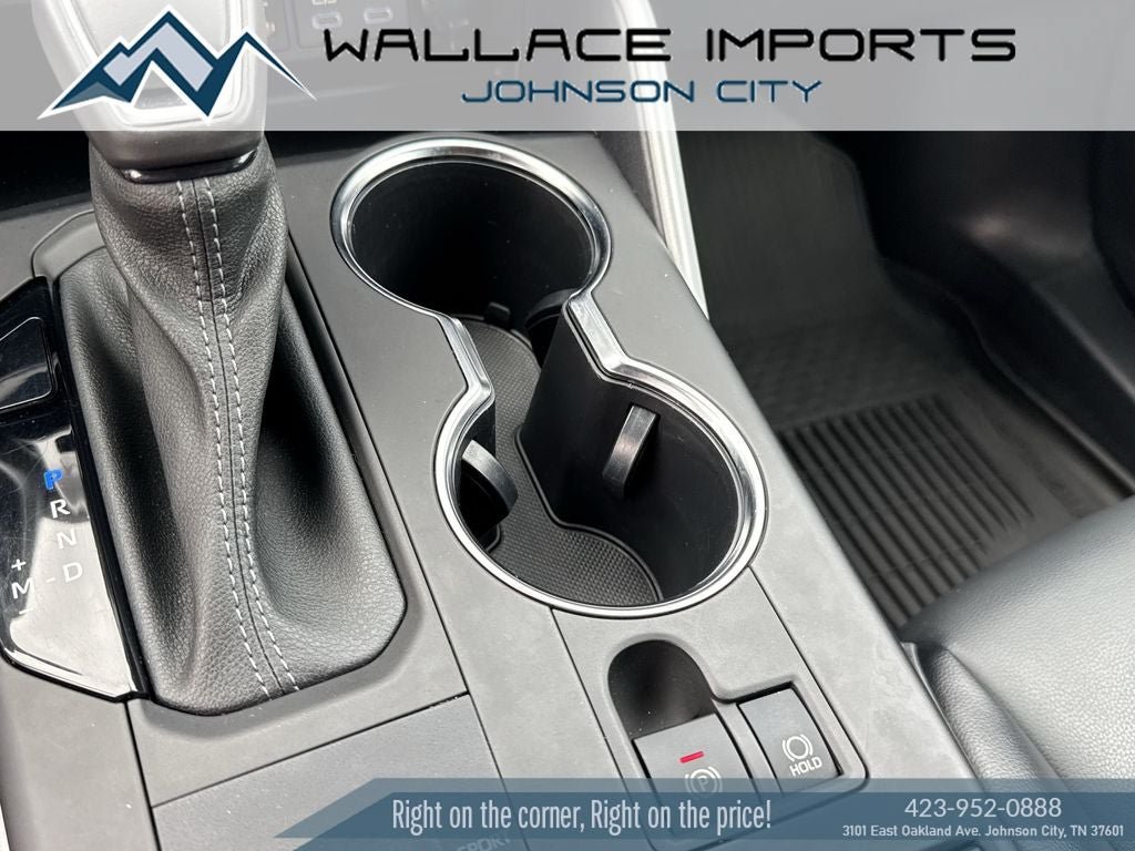 Used 2022 Toyota Highlander XSE FWD image 19