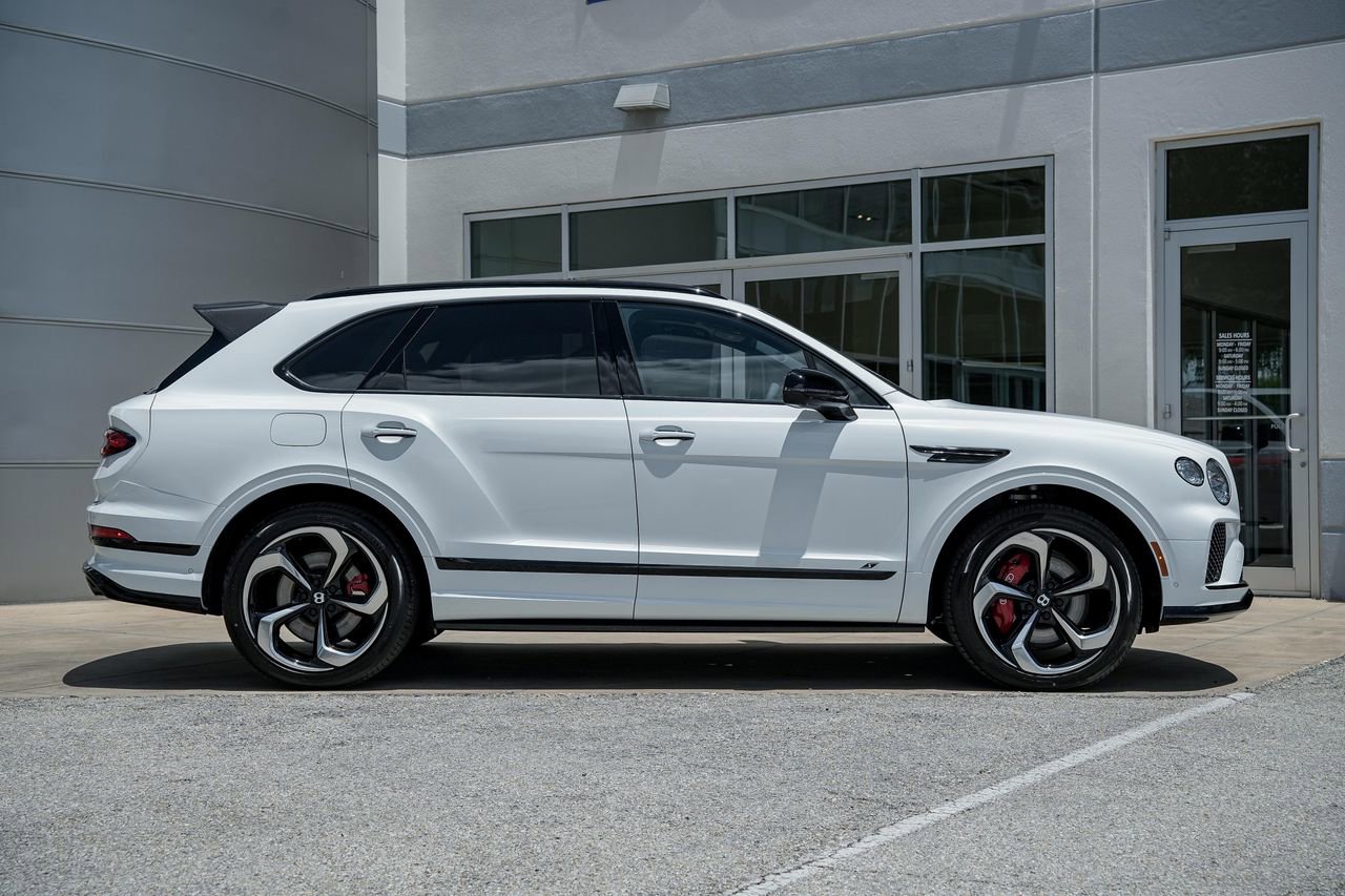 New 2025 Bentley Bentayga AWD/4WD image 5