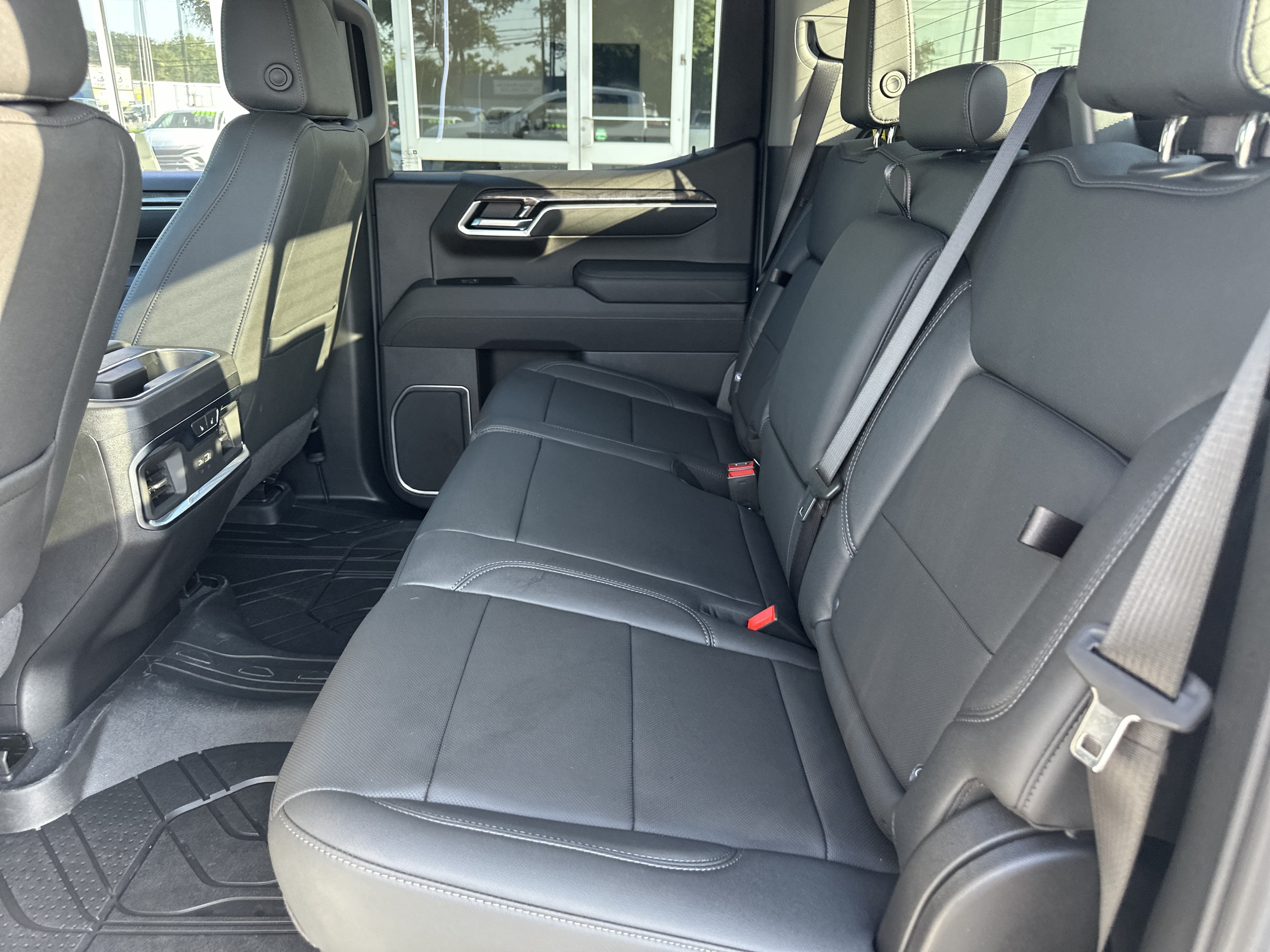 Used 2026 Chevrolet Silverado 1500 LTZ w/ LTZ Premium Package AWD/4WD image 12