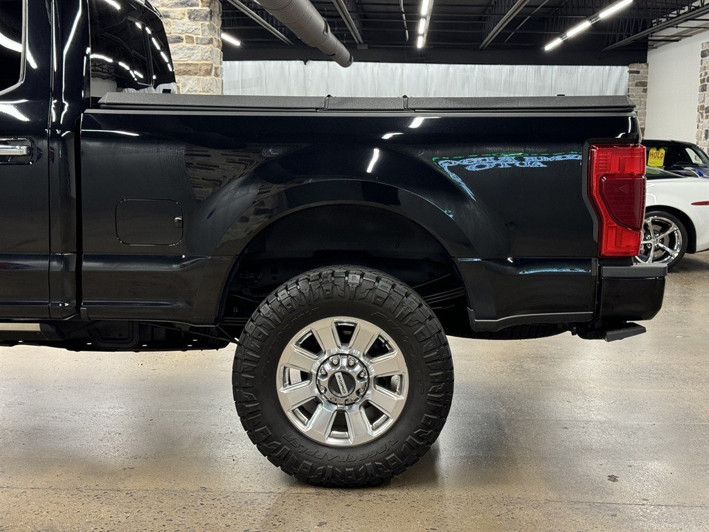 Used 2022 Ford F350 Platinum w/ FX4 Off-Road Package AWD/4WD image 8