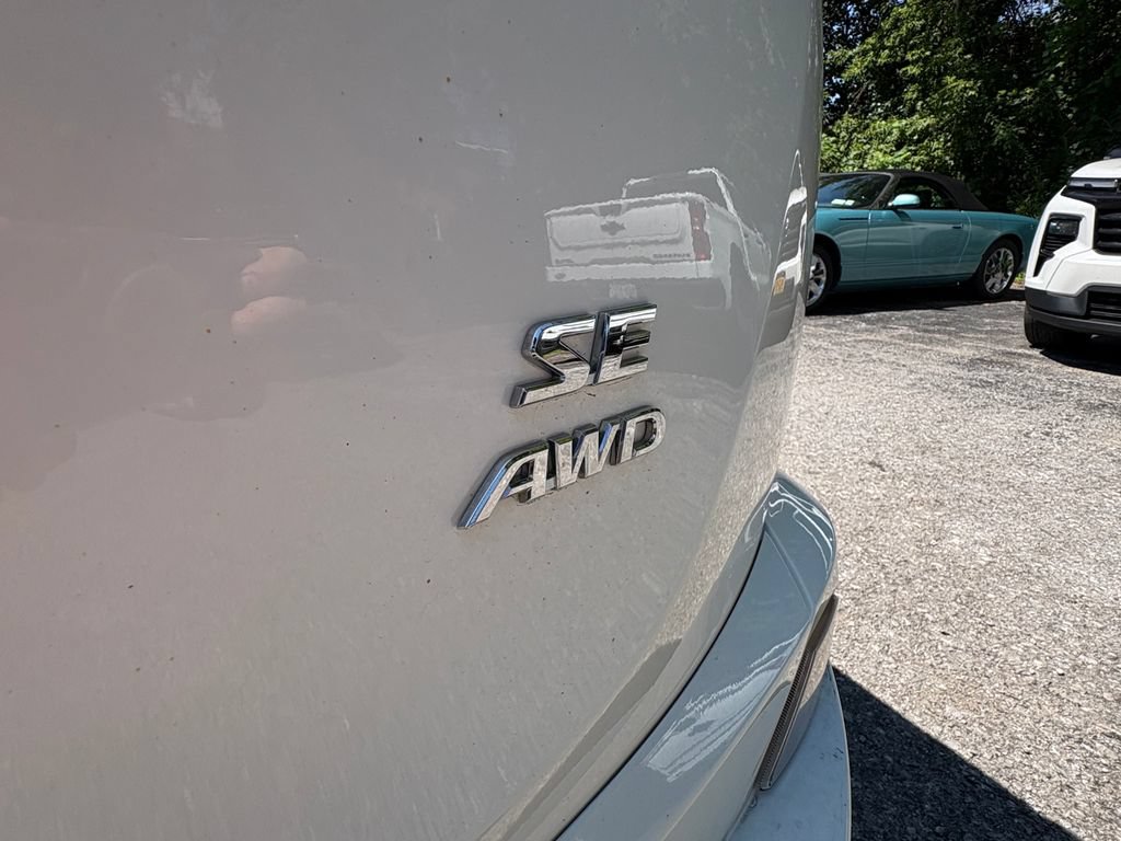 Used 2016 Toyota RAV4 SE AWD/4WD image 11