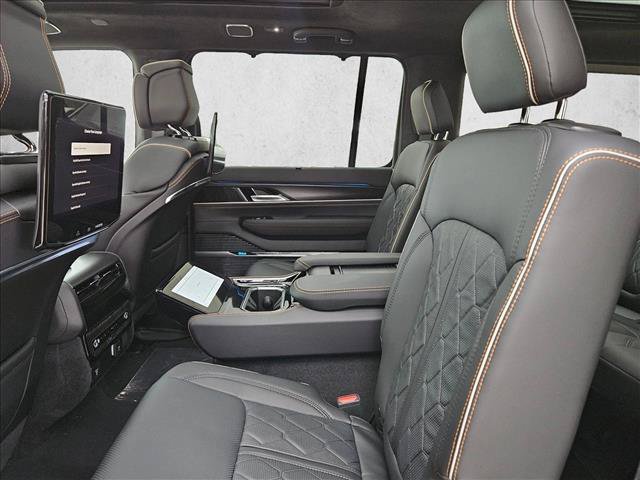 New 2026 Jeep Grand Wagoneer Summit AWD/4WD image 16