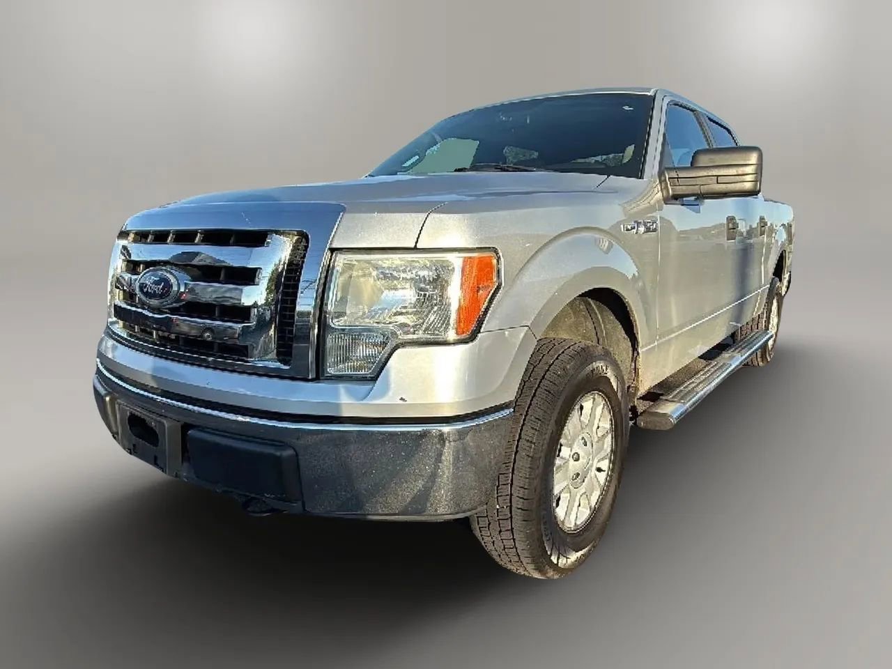 Used 2010 Ford F150 XLT image 1
