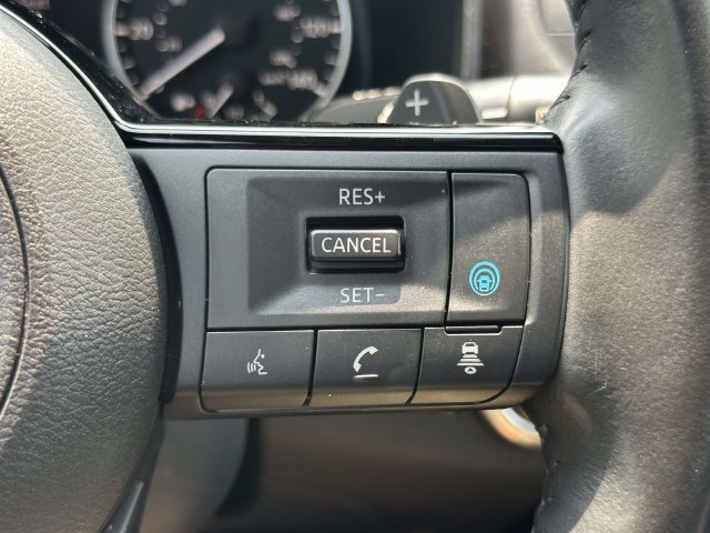 Used 2023 Nissan Rogue SL AWD/4WD image 24