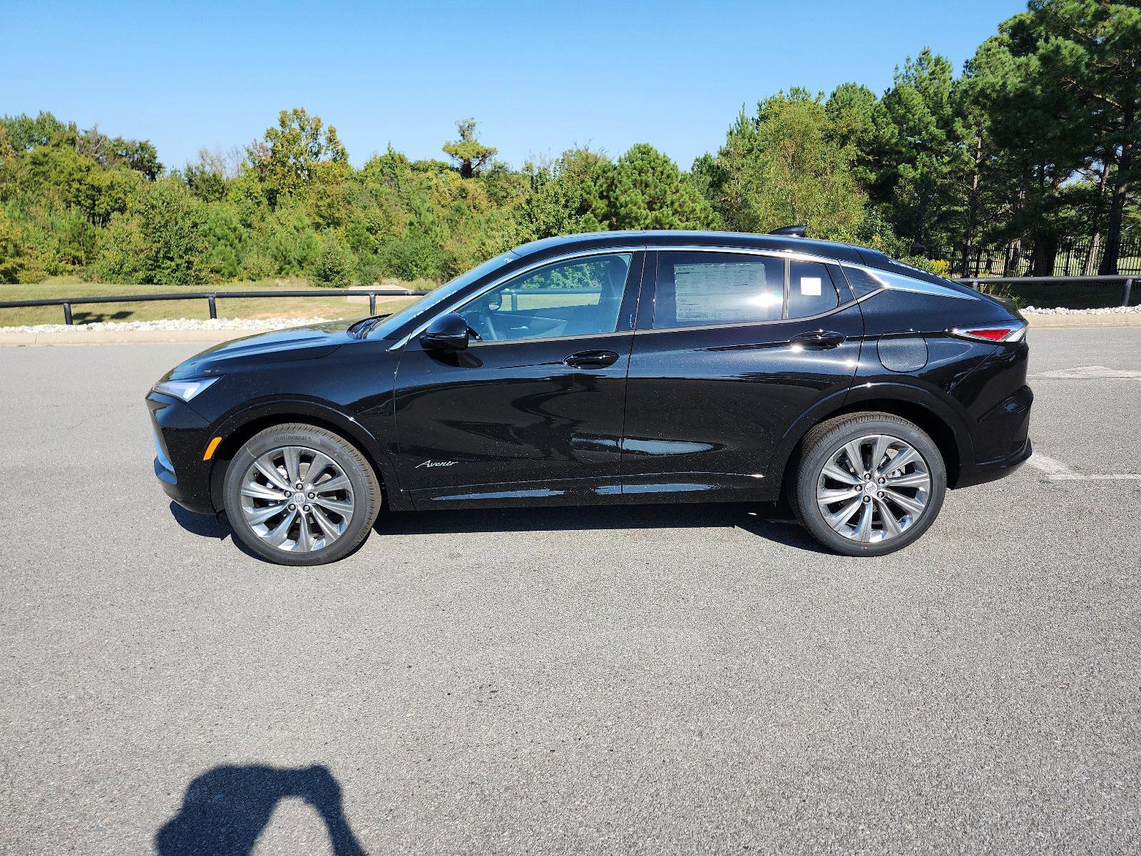 New 2026 Buick Envista Avenir image 2