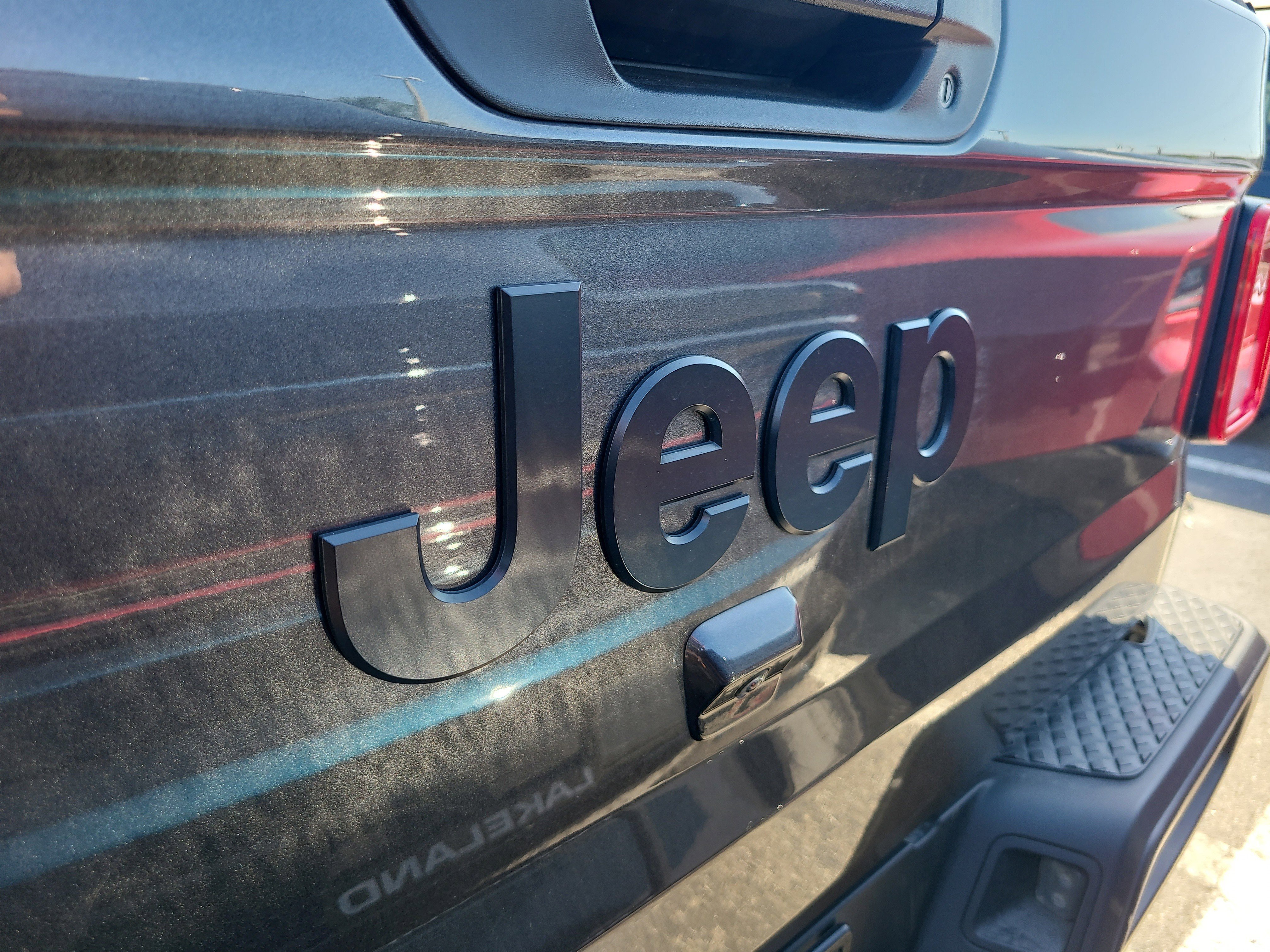 Used 2025 Jeep Gladiator Sport AWD/4WD image 6