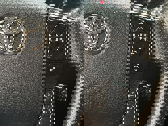 Used 2023 Toyota 4Runner TRD Off-Road Premium w/ Moonroof Package AWD/4WD image 15