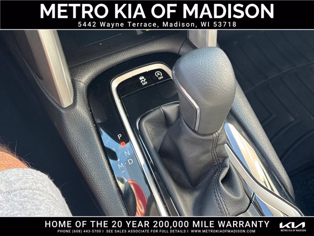 Used 2023 Toyota Corolla Cross XLE w/ Convenience Package AWD/4WD image 25