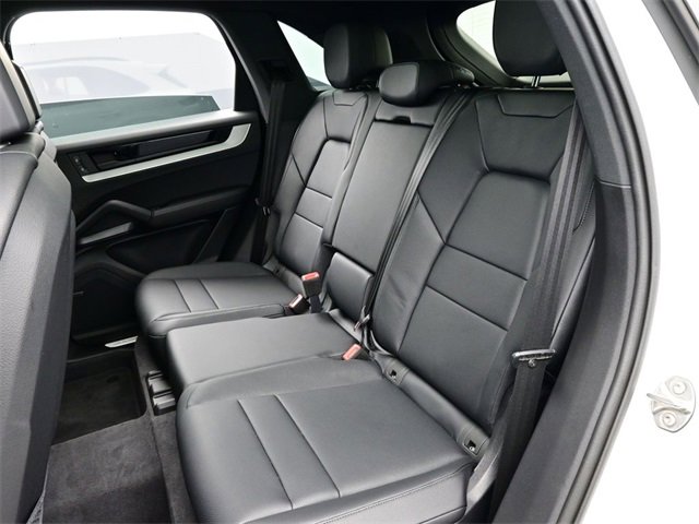 Used 2025 Porsche Cayenne image 14