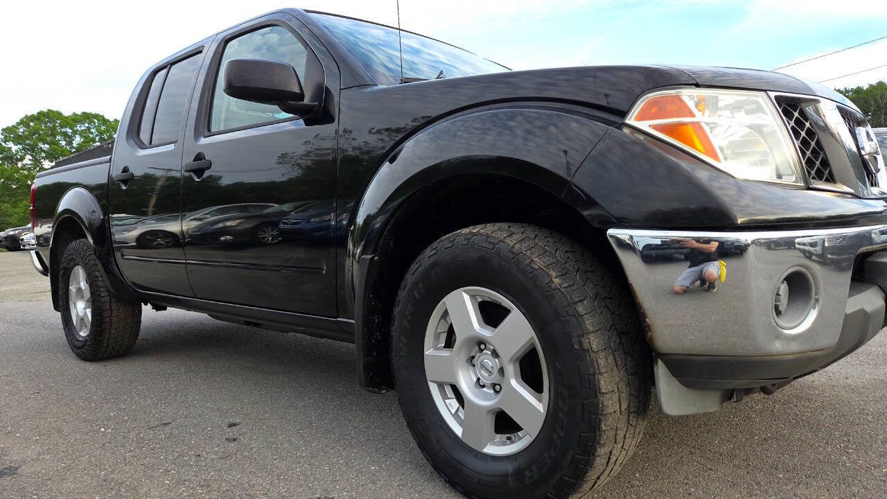 Used 2008 Nissan Frontier SE w/ SE Value Truck Pkg AWD/4WD image 17