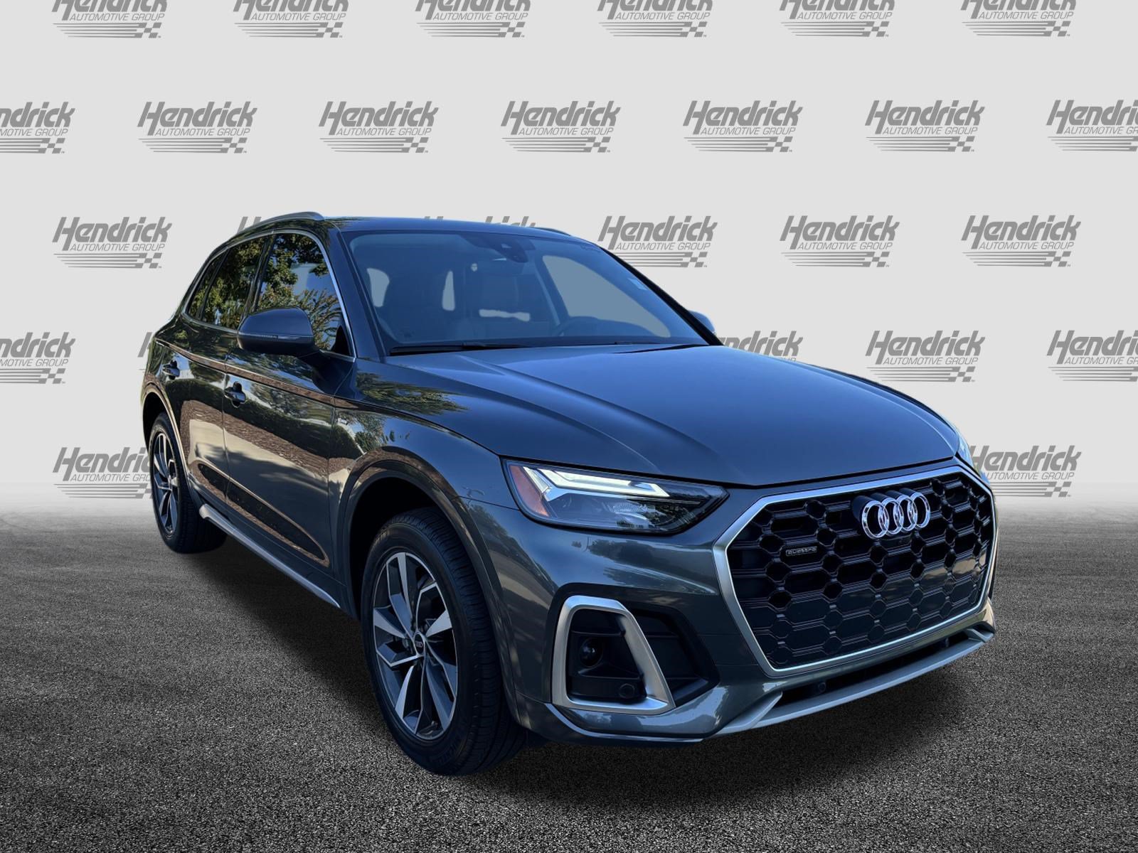 Used 2024 Audi Q5 2.0T Premium Plus w/ Premium Plus Package AWD/4WD image 2