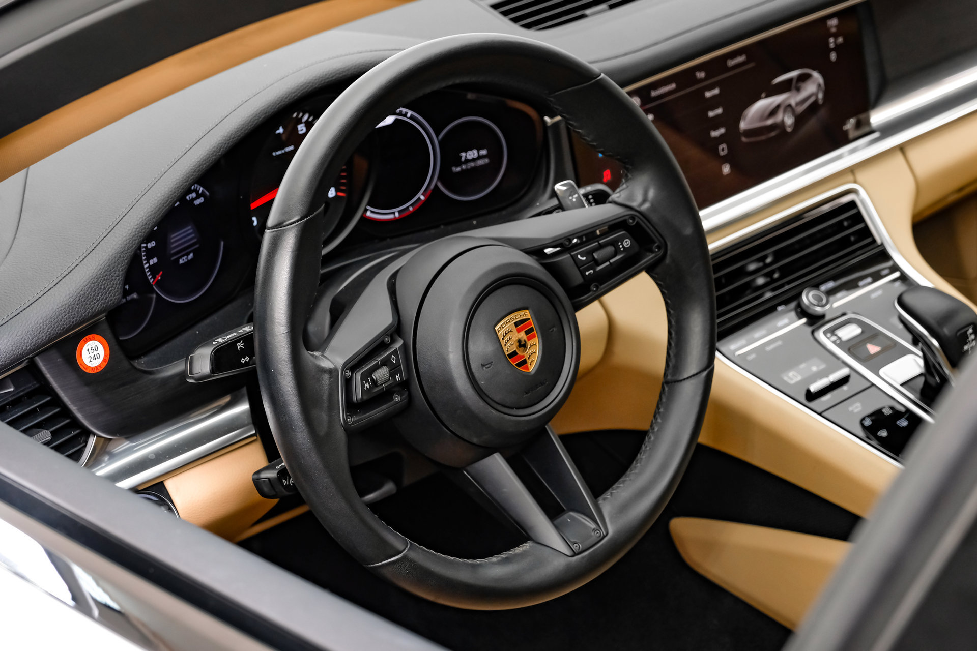 Used 2023 Porsche Panamera Platinum Edition w/ Sportdesign Package RWD image 20