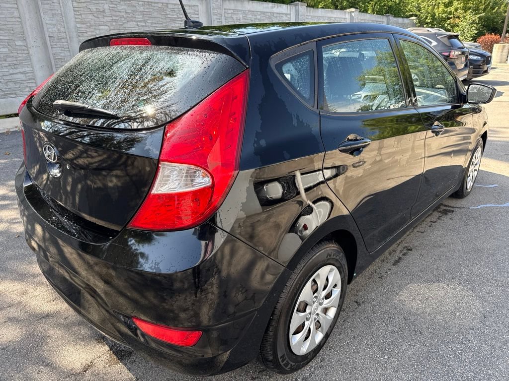 Used 2016 Hyundai Accent SE FWD image 5