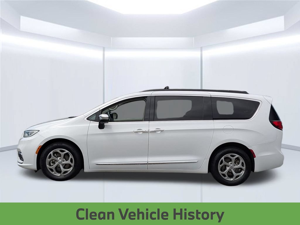 Used 2023 Chrysler Pacifica Limited FWD video 2