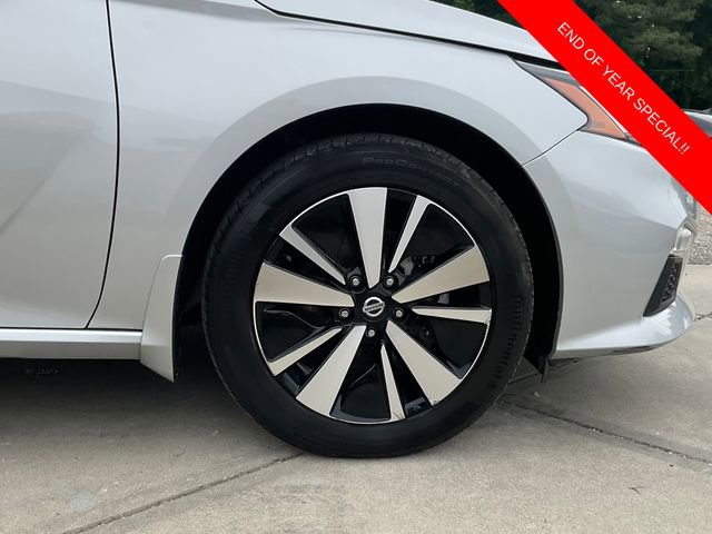 Used 2022 Nissan Altima 2.5 SV w/ SV Premium Package image 9