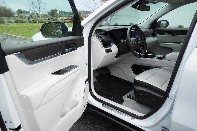 Used 2025 GMC Acadia Denali w/ LPO, Floor Liner Package image 14