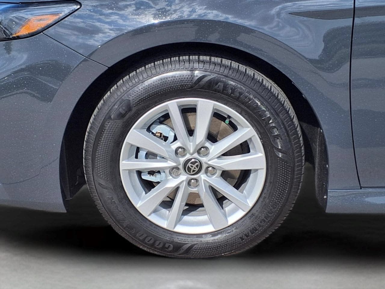 Used 2026 Toyota Camry LE FWD image 9